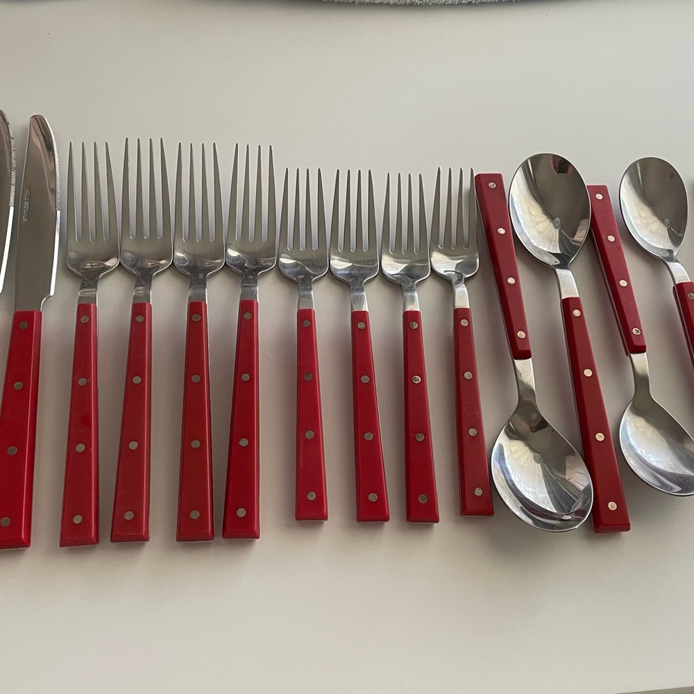 Red  Hibiscus Flatware Set